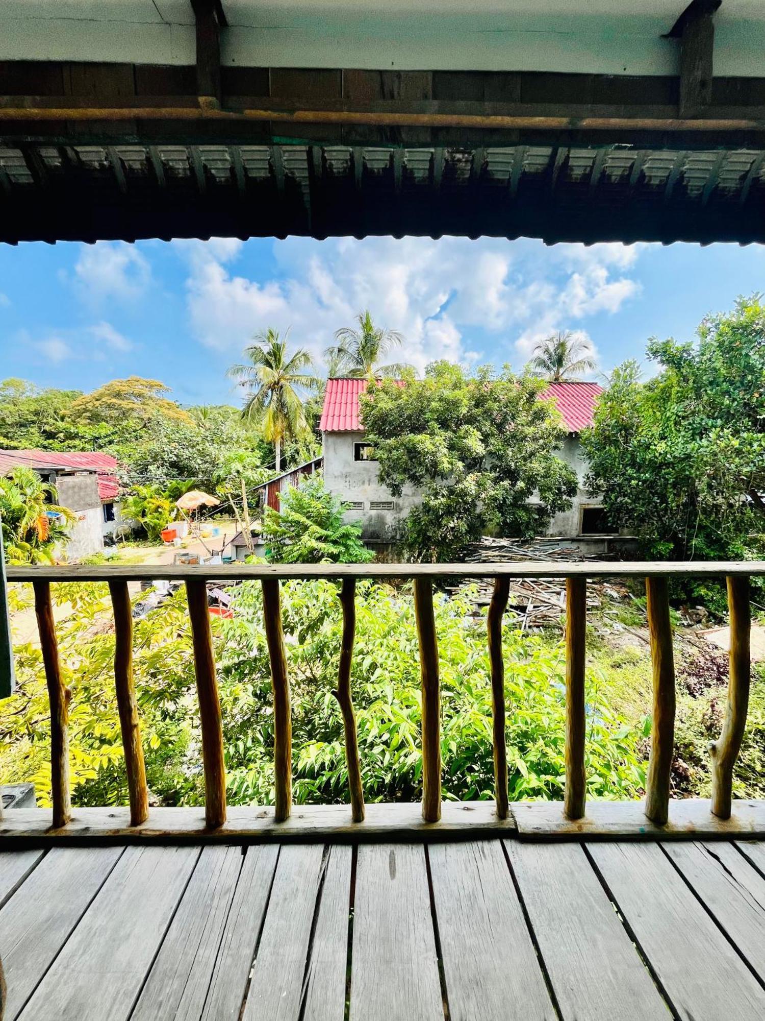 Happiness Guesthouse Koh Rong Sanloem Exterior photo