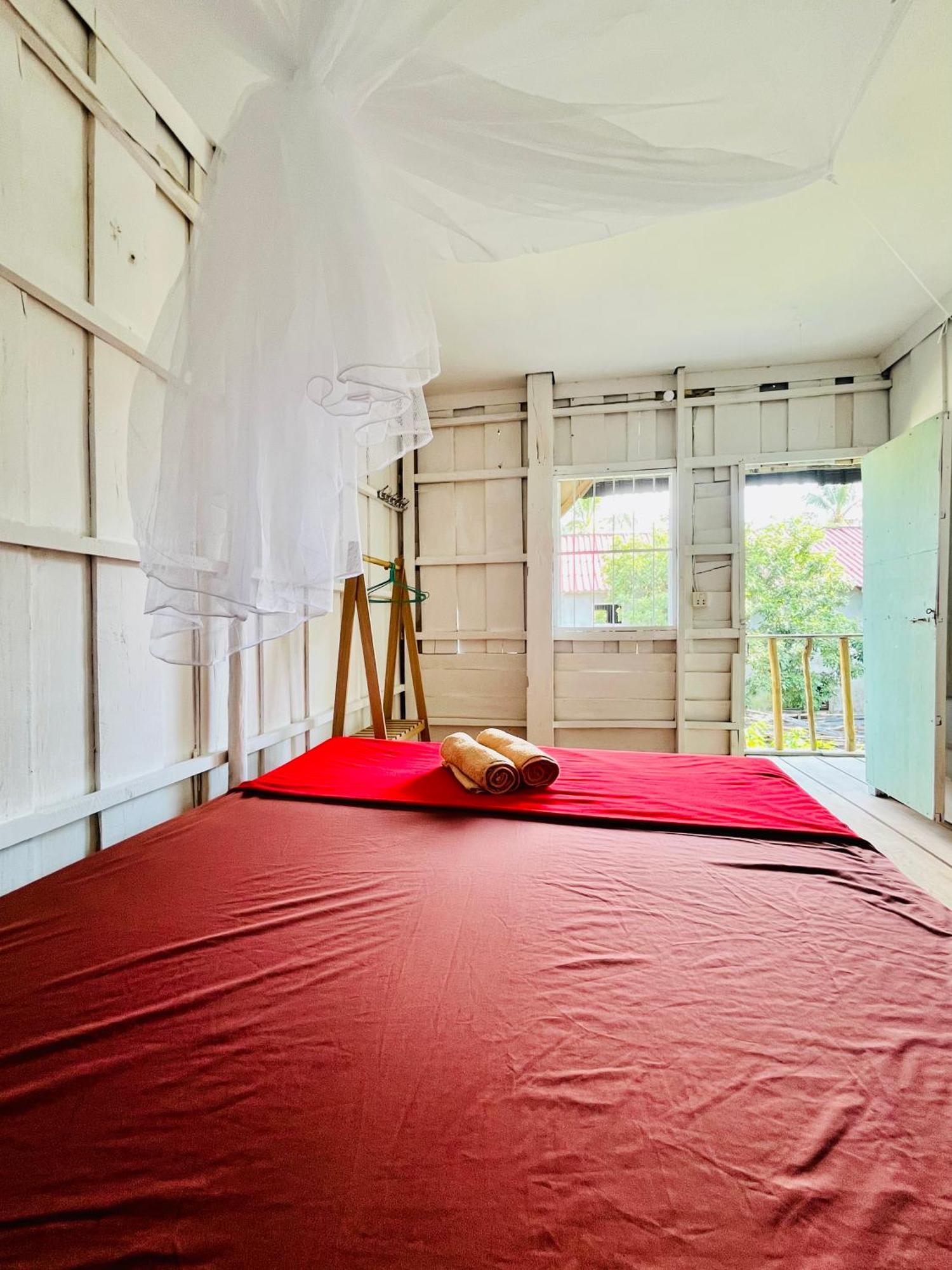 Happiness Guesthouse Koh Rong Sanloem Exterior photo
