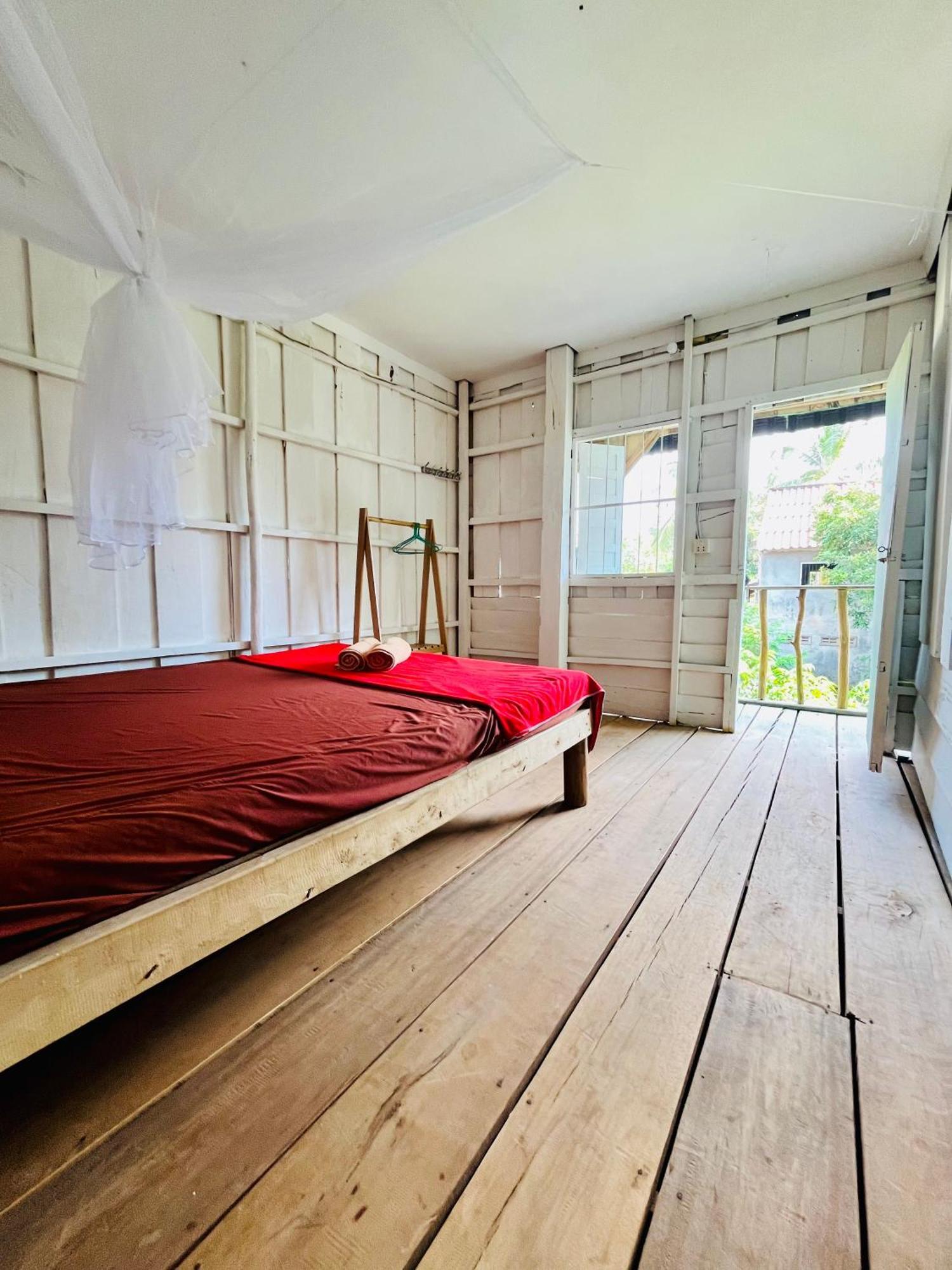 Happiness Guesthouse Koh Rong Sanloem Exterior photo